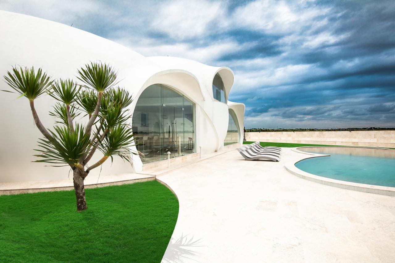 The Cloud Beachfront Villa Tabanan Экстерьер фото
