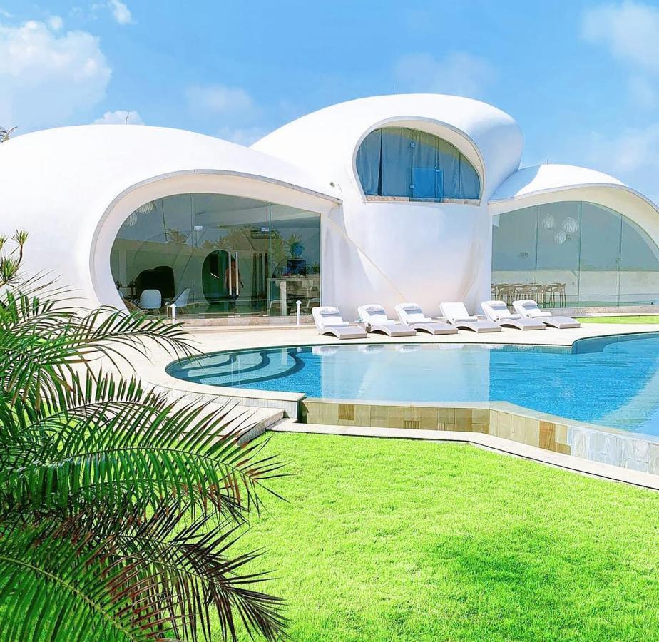 The Cloud Beachfront Villa Tabanan Экстерьер фото