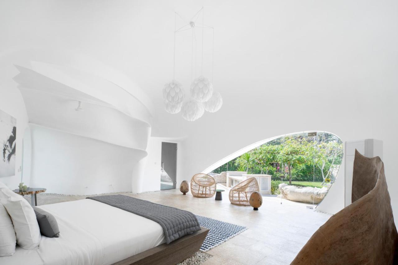 The Cloud Beachfront Villa Tabanan Экстерьер фото