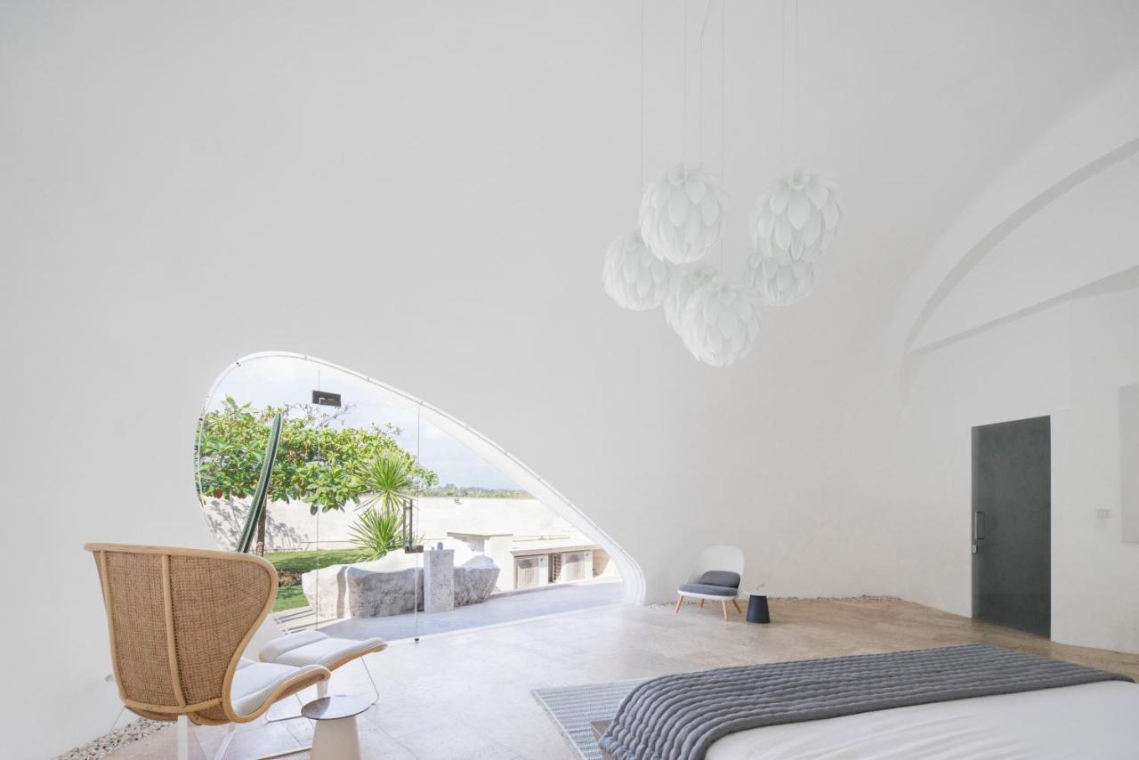 The Cloud Beachfront Villa Tabanan Экстерьер фото